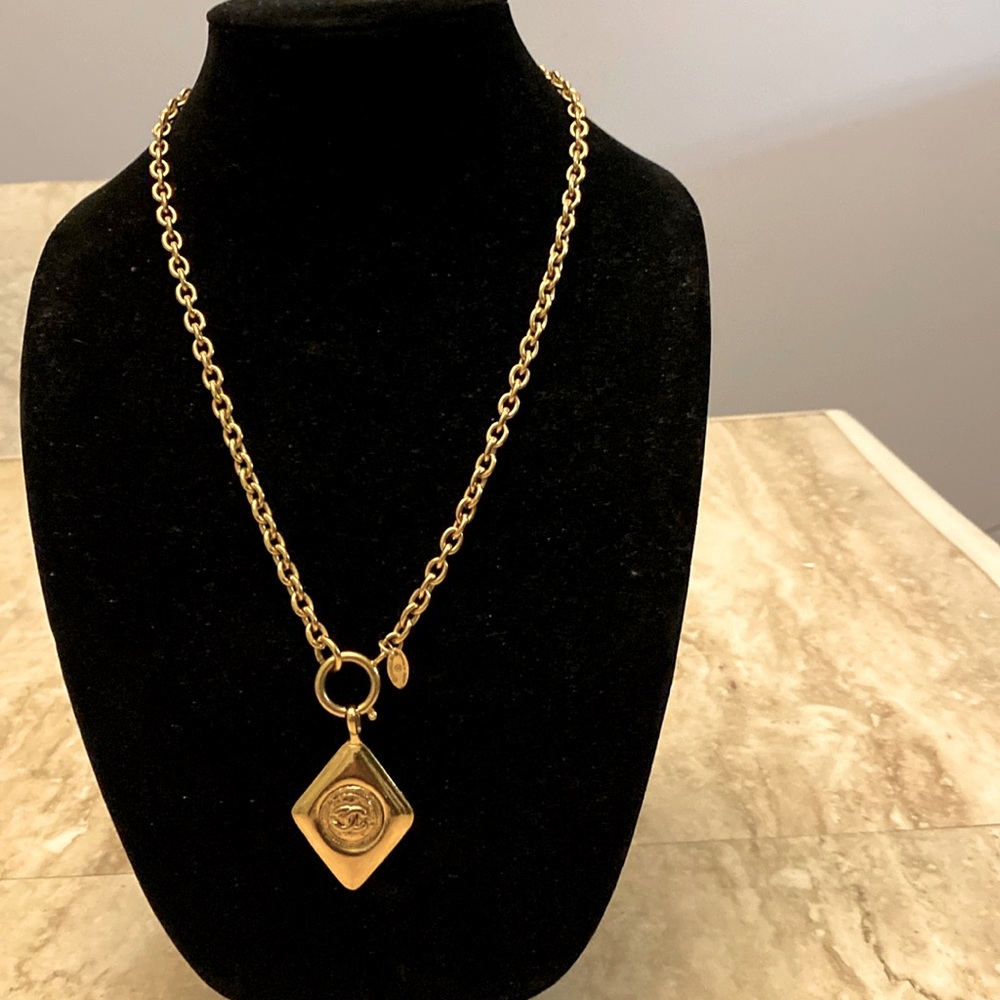 CHANEL Vintage Diamond Shaped Gold Tone/plated Coco Mark Necklace EUC - Has COA